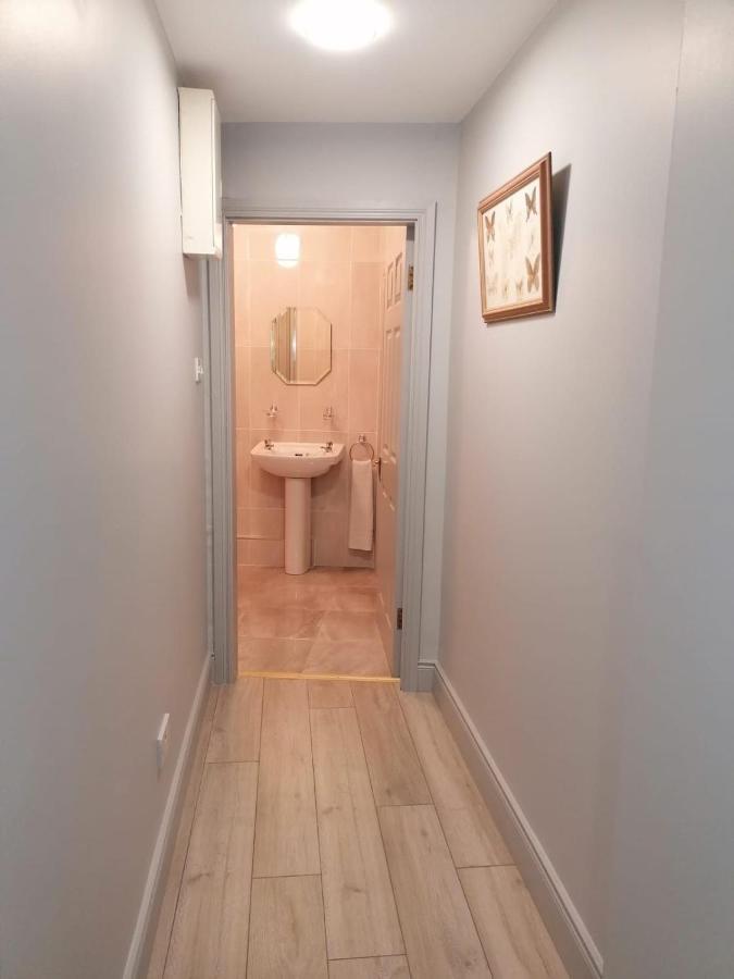 Oak House Apartment Эннис Экстерьер фото