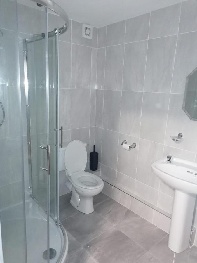 Oak House Apartment Эннис Экстерьер фото